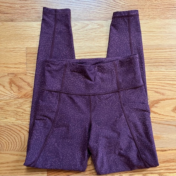 Athleta Salutation Stash Pocket Rainwater Tight in Antique Burgundy size XS - Picture 5 of 10